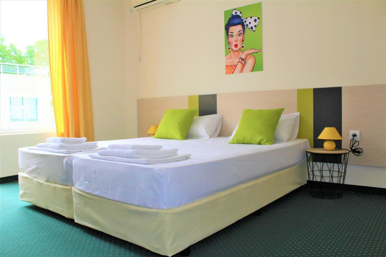 Pop Art Hotel พรีมอร์สโก ภายนอก รูปภาพ